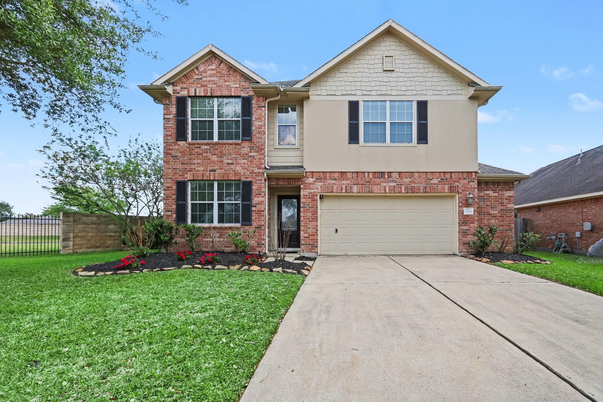 9719 Opal Rock Drive Rosharon, TX 77583 - Photo 1 of 33 Welcome to 9719 Opal Rock!