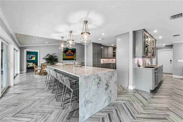 $1,450,000 | 1966 Imperial Golf Course Boulevard, Naples, FL 34110