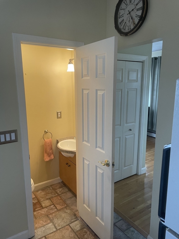 17 Hayden Road Saugus, MA 01906 - Photo 12 of 30 Gallery Image 12