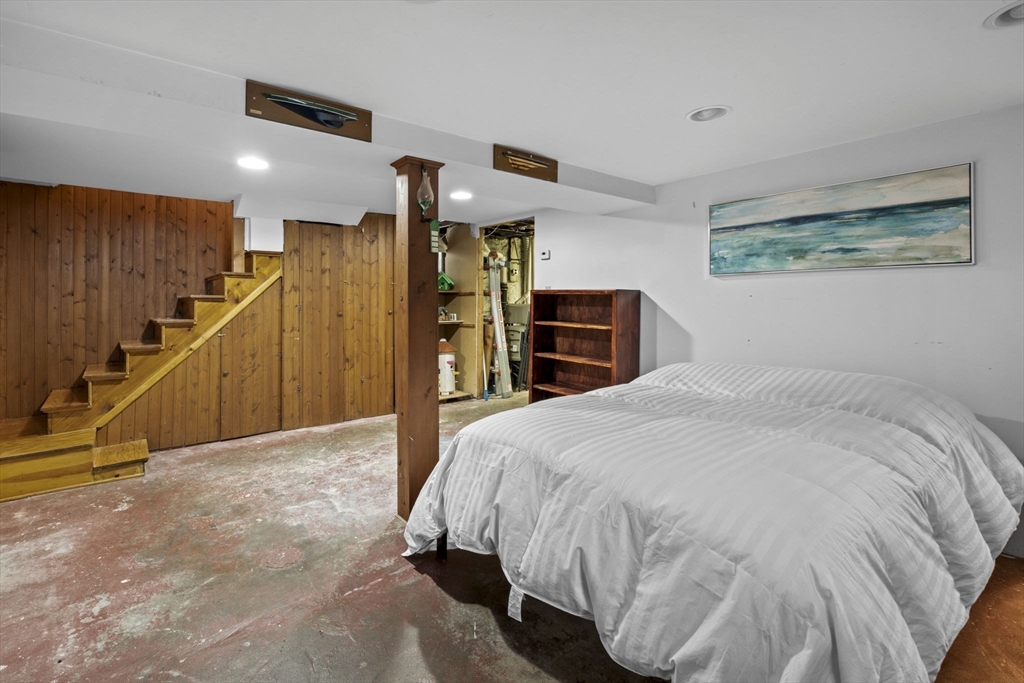 17 Hayden Road Saugus, MA 01906 - Photo 20 of 30 Gallery Image 20