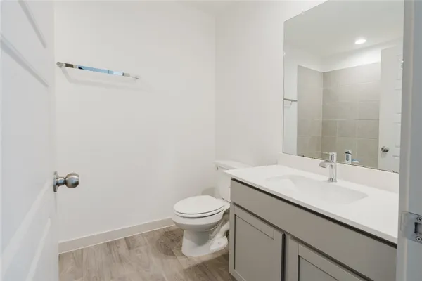 $2,550 | 250 John House Lane, Rosharon, TX 77583