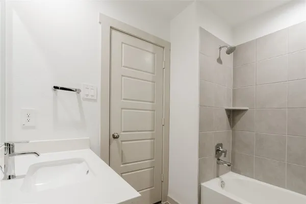 $2,550 | 250 John House Lane, Rosharon, TX 77583