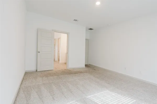 $2,550 | 250 John House Lane, Rosharon, TX 77583