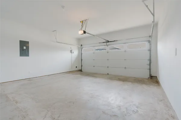 $2,550 | 250 John House Lane, Rosharon, TX 77583