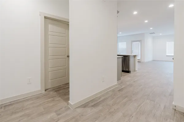 $2,550 | 250 John House Lane, Rosharon, TX 77583