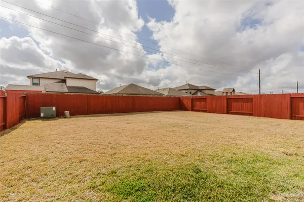 $2,550 | 250 John House Lane, Rosharon, TX 77583