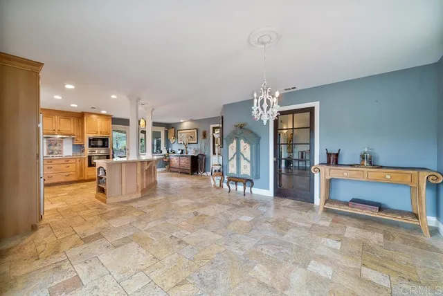 $989,000 | 2719 VÃa Del Robles, Fallbrook, CA 92028