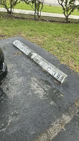 $305,000 | 13707 Kendale Lakes Circle, Unit PH11, Miami, FL 33183