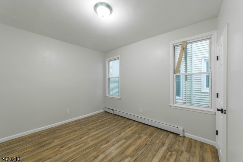 874 South 16th Street Newark, NJ 07108 - Photo 23 of 28