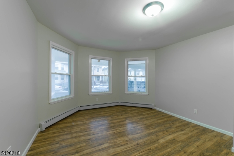 874 South 16th Street Newark, NJ 07108 - Photo 26 of 28