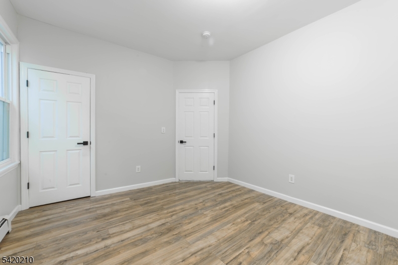 874 South 16th Street Newark, NJ 07108 - Photo 7 of 28