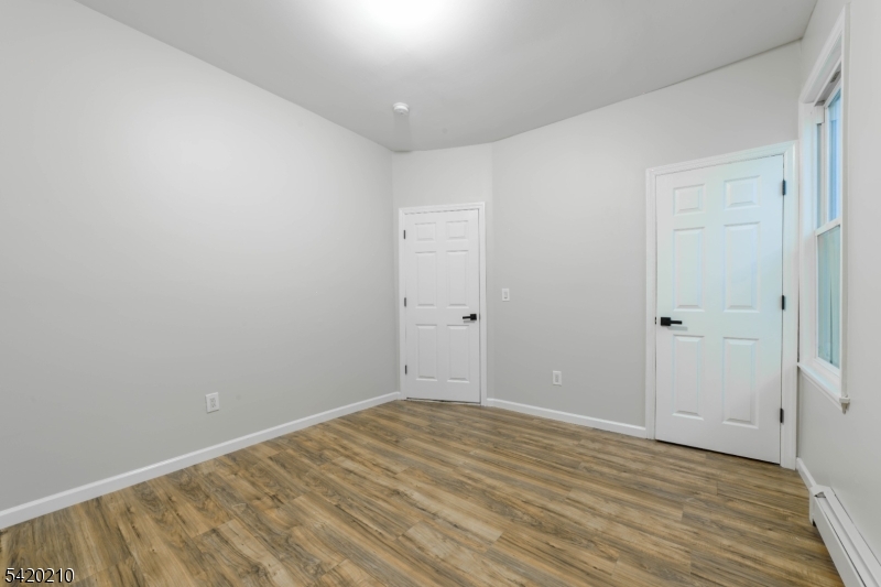 874 South 16th Street Newark, NJ 07108 - Photo 8 of 28