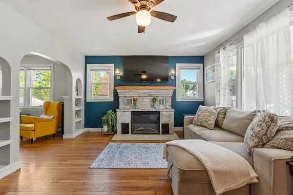 $465,000 | 195 Leamy Street, Gardner, MA 01440