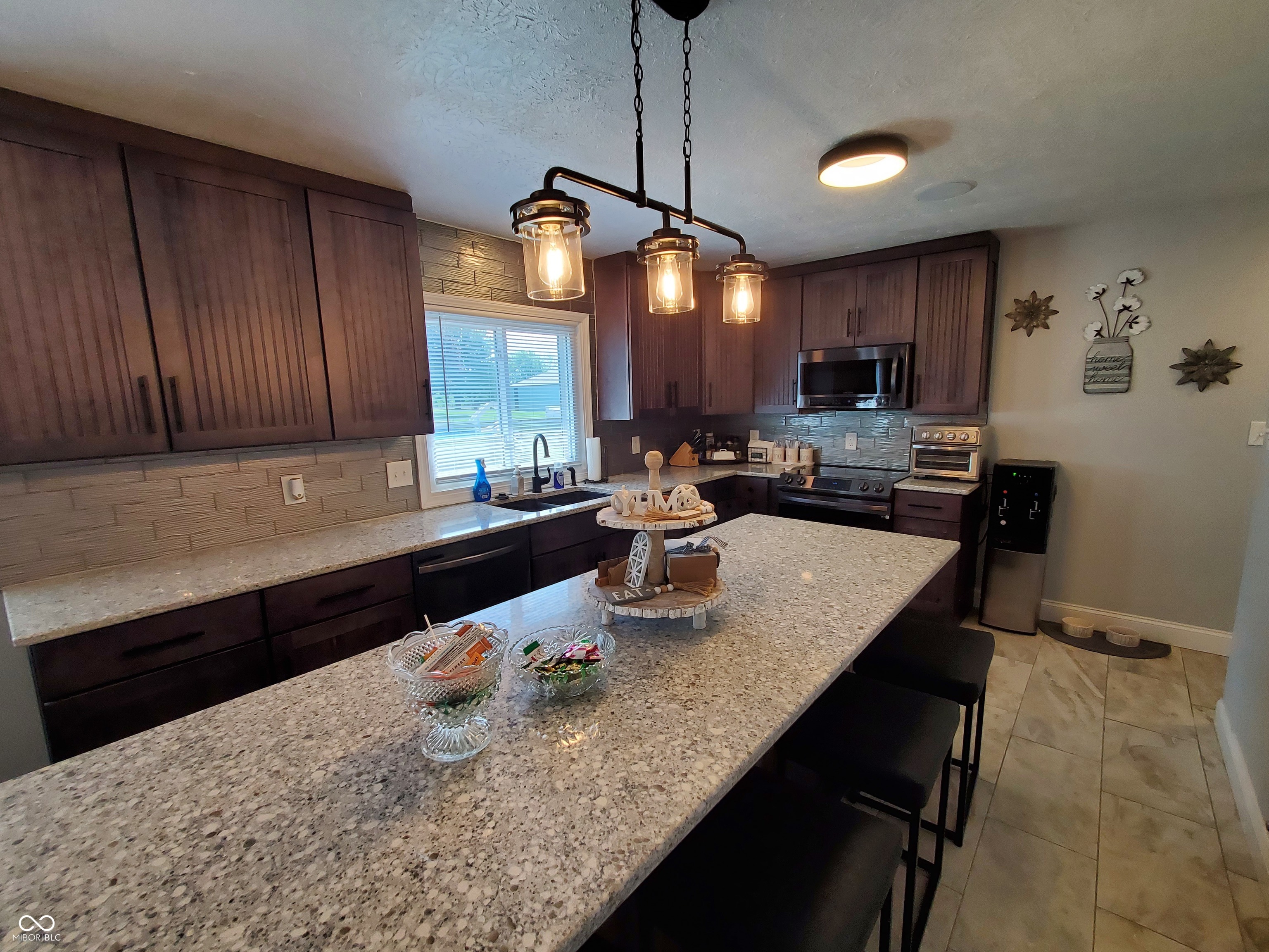 7901 South Franklin Road Indianapolis, IN 46259 - Photo 14 of 66