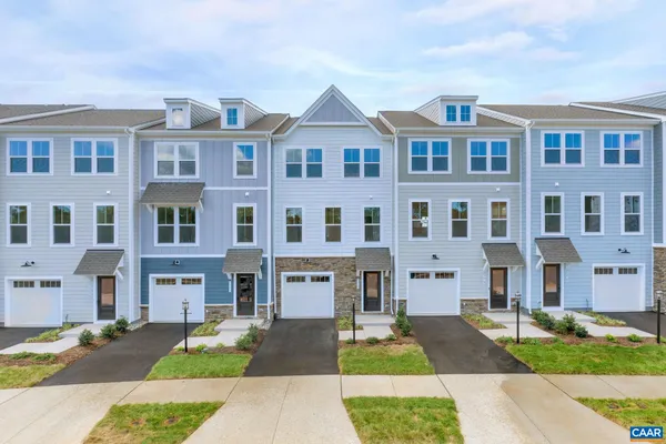 $408,435 | 3000 Rambling Brk Lane, Unit 120, Crozet, VA 22932