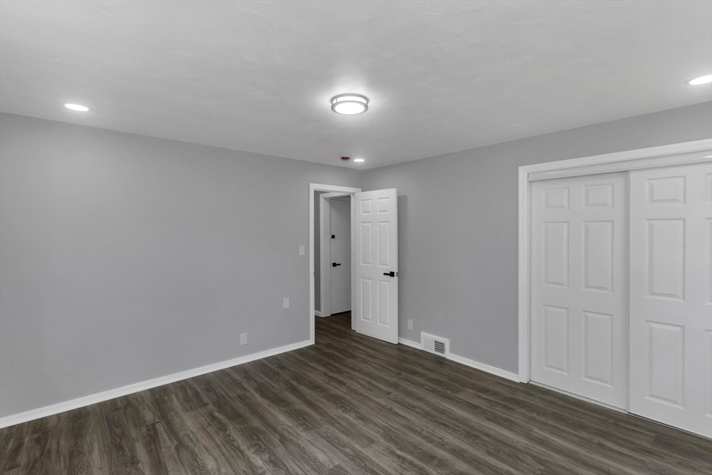 1988 Wilbraham Road Springfield, MA 01129 - Photo 27 of 39