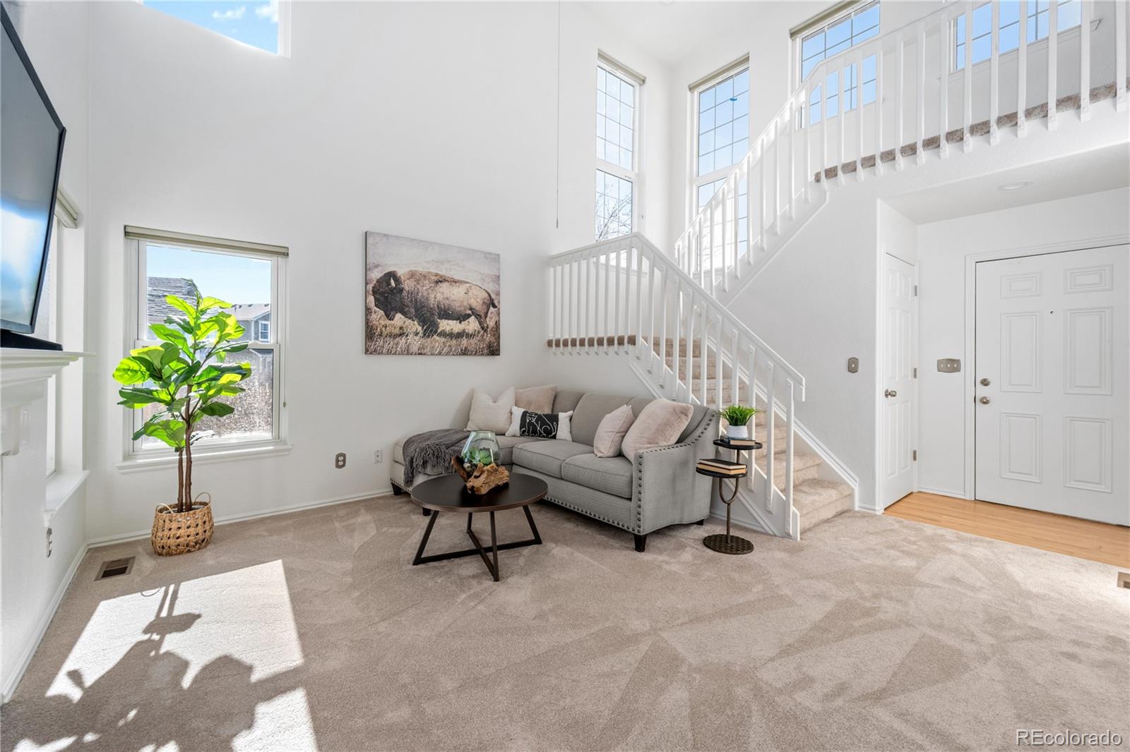 9731 Burberry Way Highlands Ranch, CO 80129 - Photo 7 of 44 Gallery Image 7
