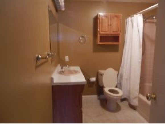 134 Mammoth Road, Unit 6 Hooksett, NH 03106 - Photo 5 of 8