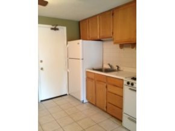 134 Mammoth Road, Unit 6 Hooksett, NH 03106 - Photo 6 of 8