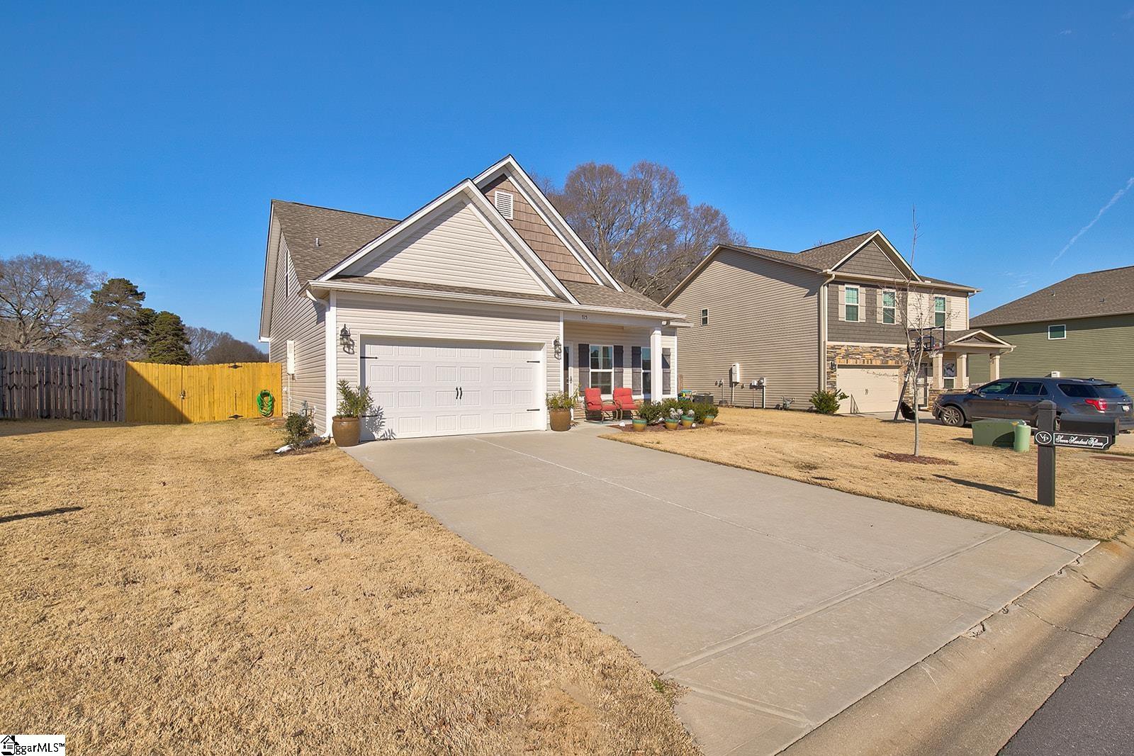 715 Camberwell Road Simpsonville, SC 29680 - Photo 3 of 32 Gallery Image 3