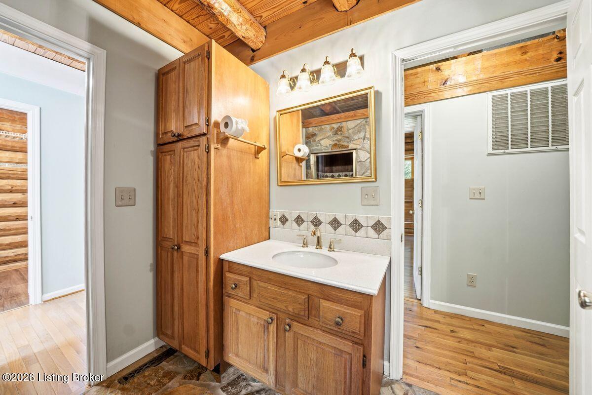 651 Bridgeport-Benson Road Frankfort, KY 40601 - Photo 20 of 61 Linen closet. Freshly painted.