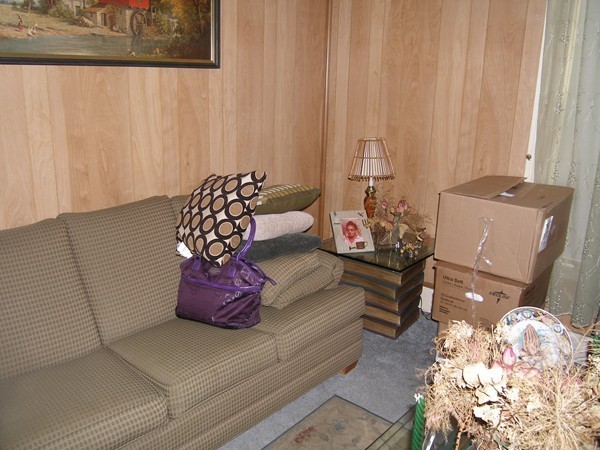 23 Desmond Road Malden, MA 02148 - Photo 16 of 24 Gallery Image 16