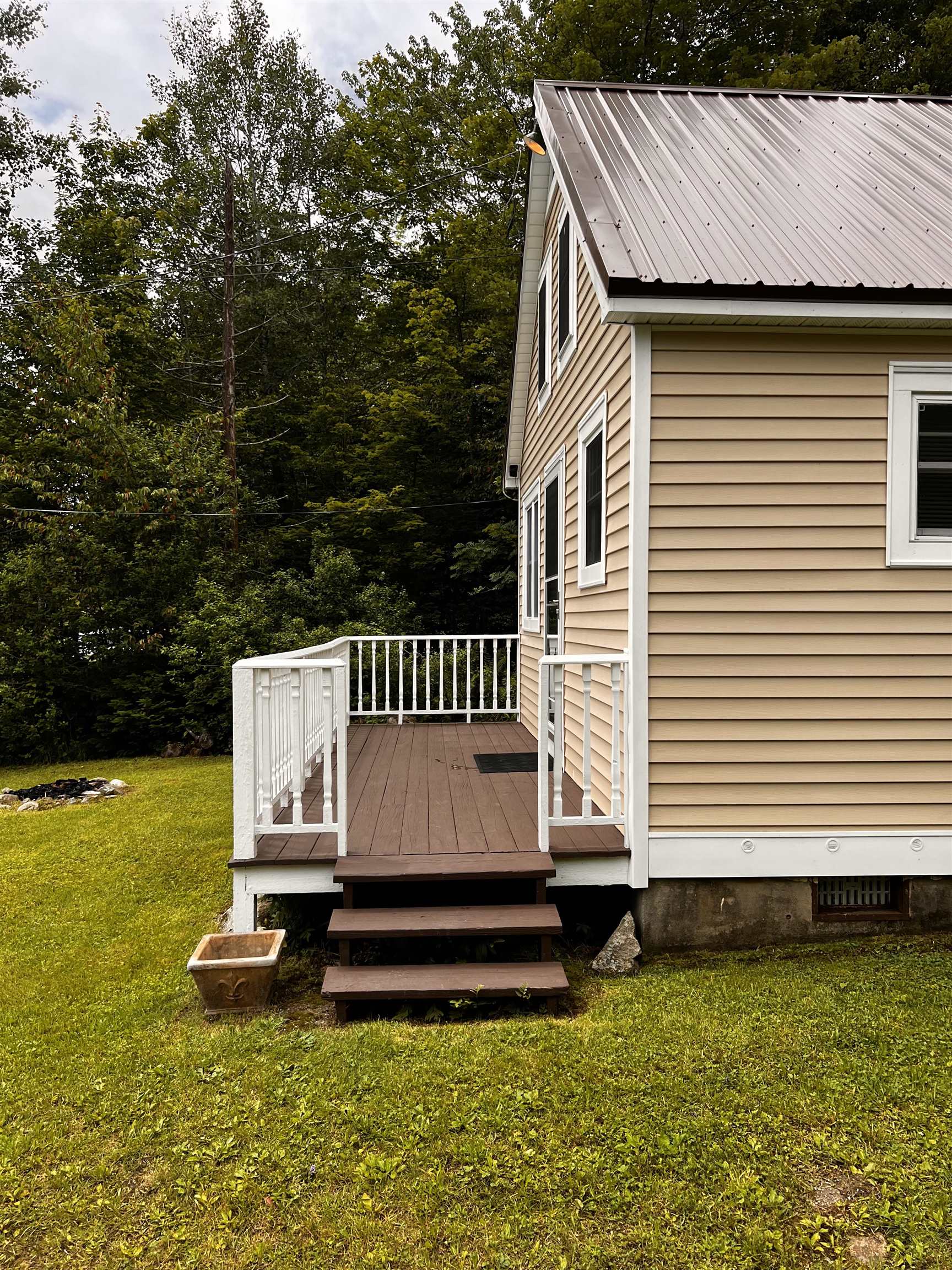 469 Beach Road Woodford, VT 05201 - Photo 7 of 29 Gallery Image 7