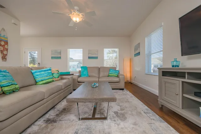 a view of utility room