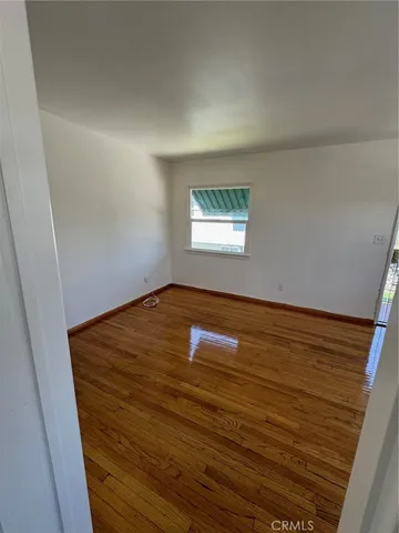 a view of empty room with window