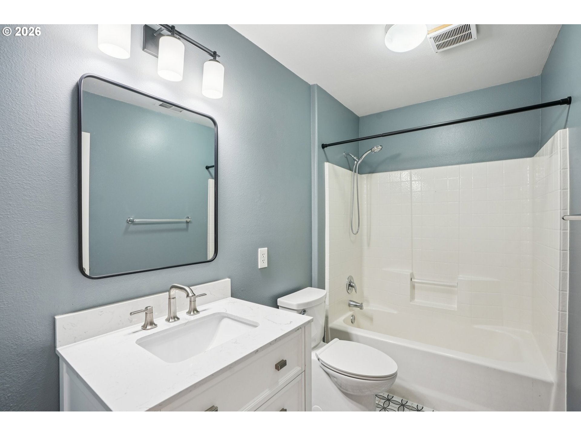 9235 Southwest Tanoak Lane Tualatin, OR 97062 - Photo 20 of 27