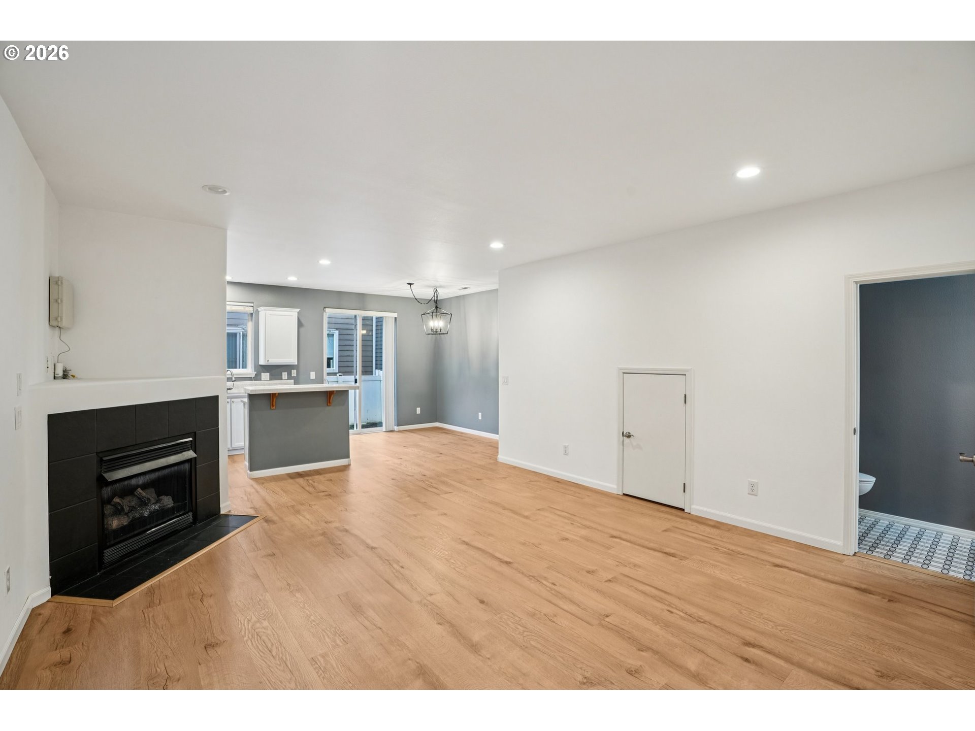 9235 Southwest Tanoak Lane Tualatin, OR 97062 - Photo 6 of 27