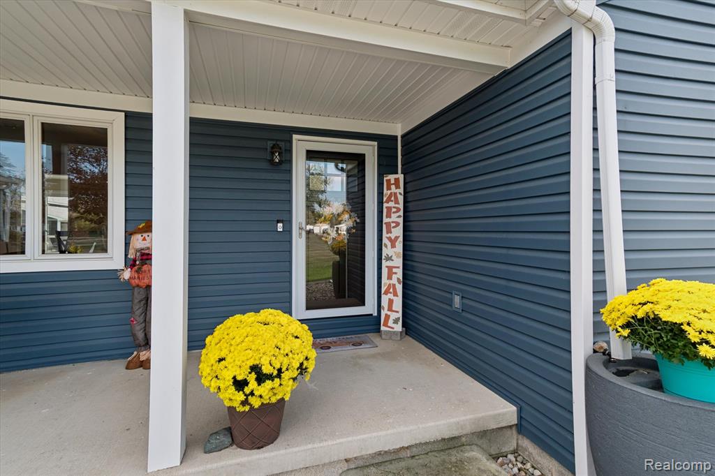 49765 Martz Road Belleville, MI 48111 - Photo 6 of 81 Gallery Image 6