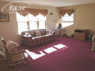16340 Oakley Road Chesaning, MI 48616 - Photo 5 of 12 20229823-4.JPG