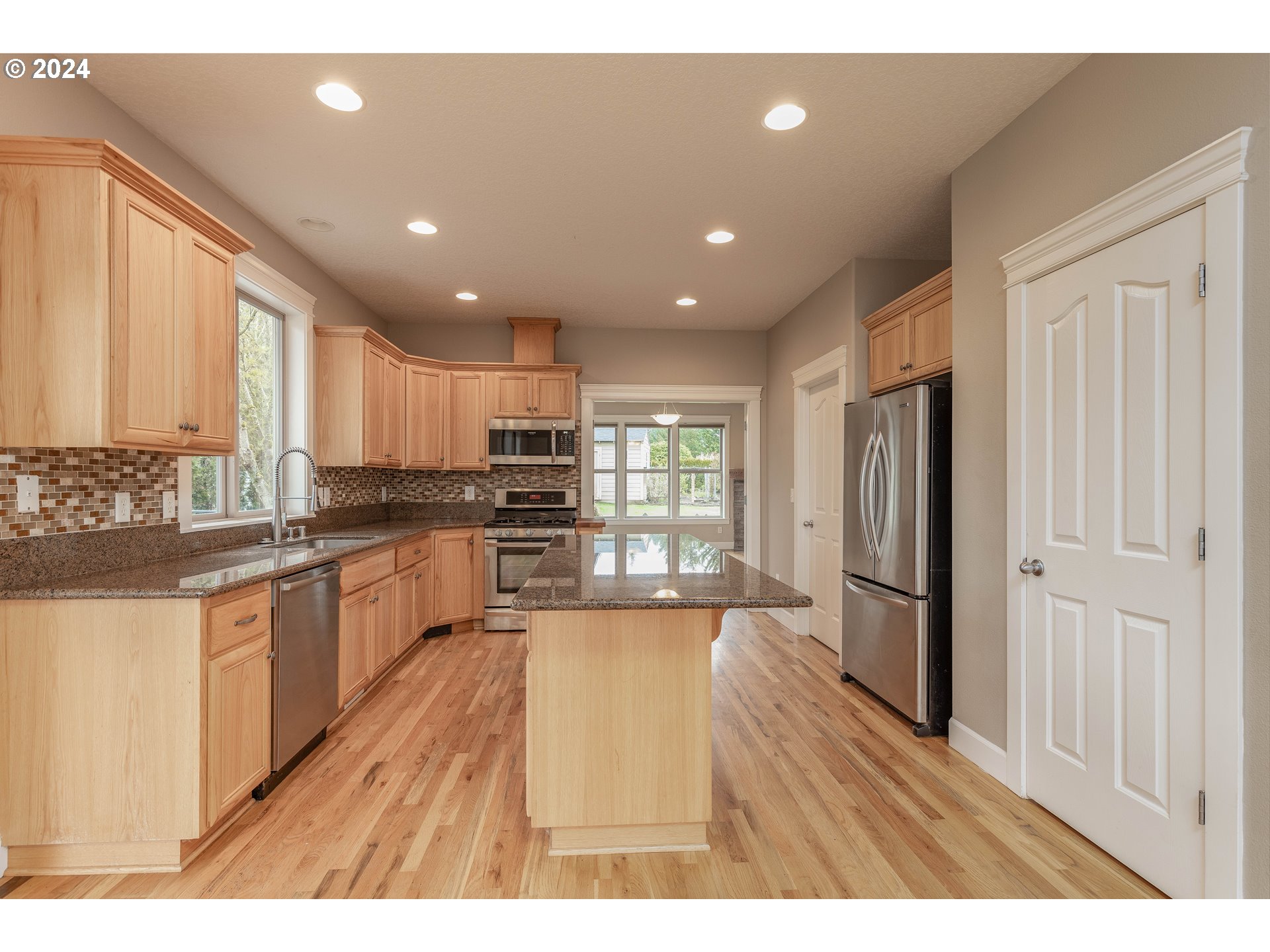 38324 Southeast Hidden Falls Road Washougal, WA 98671 - Photo 11 of 44 Gallery Image 11