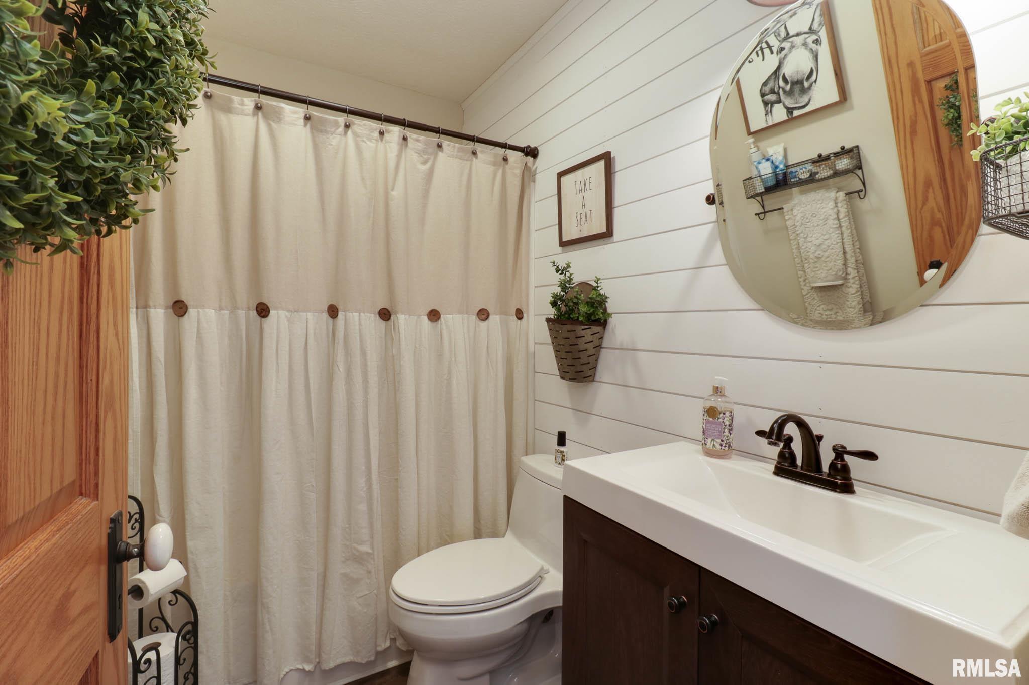 212 East Garfield Street Minier, IL 61759 - Photo 17 of 42