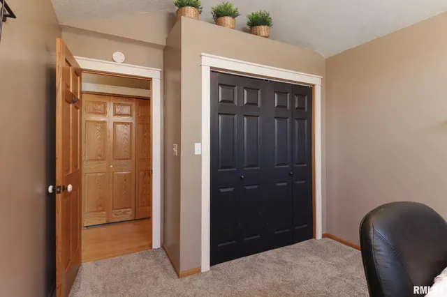 $284,900 | 212 East Garfield Street, Minier, IL 61759