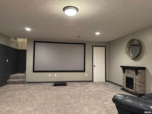 $297,500 | 212 East Garfield Street, Minier, IL 61759