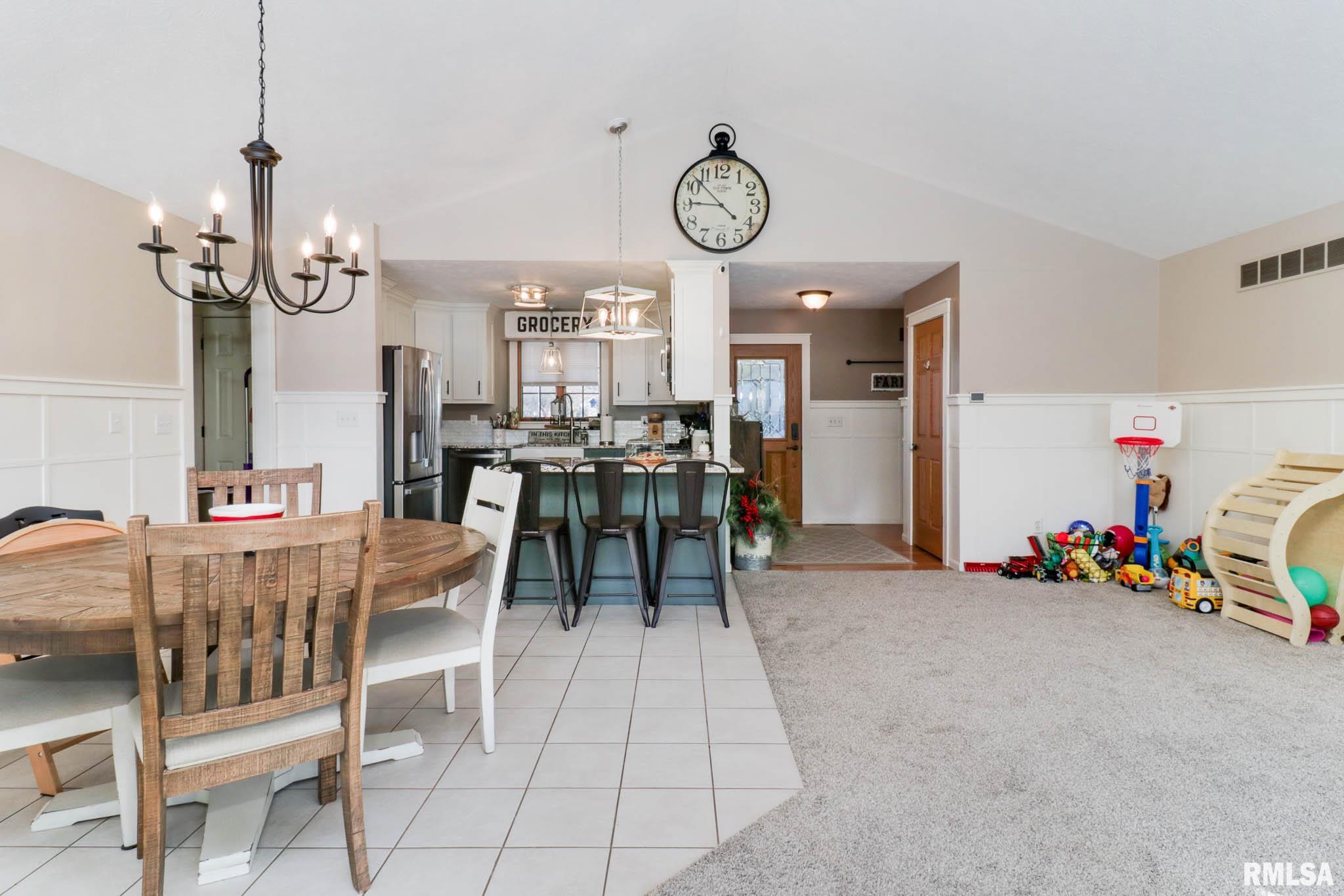 212 East Garfield Street Minier, IL 61759 - Photo 7 of 42