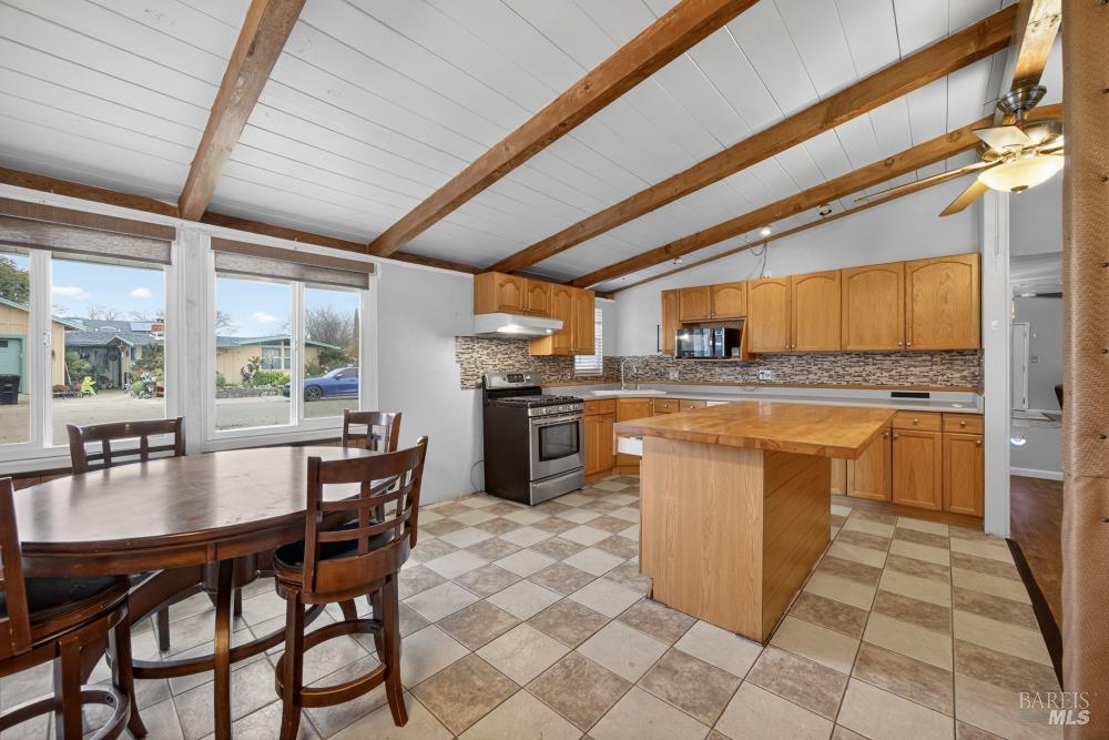 423 Gardiner Way Rio Vista, CA 94571 - Photo 12 of 38