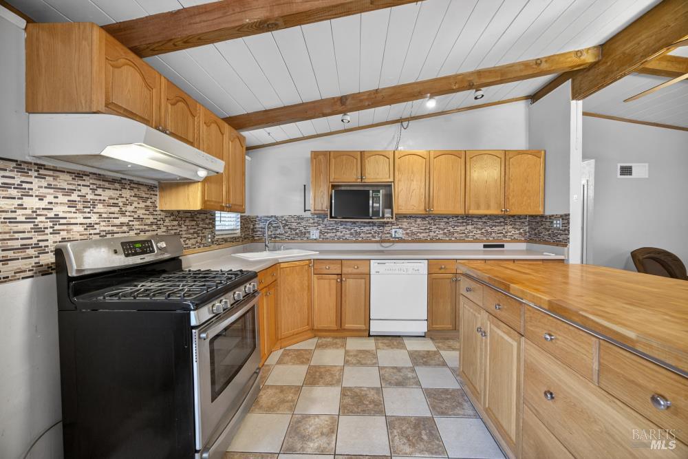 423 Gardiner Way Rio Vista, CA 94571 - Photo 13 of 38