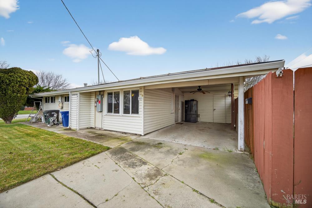 423 Gardiner Way Rio Vista, CA 94571 - Photo 3 of 38