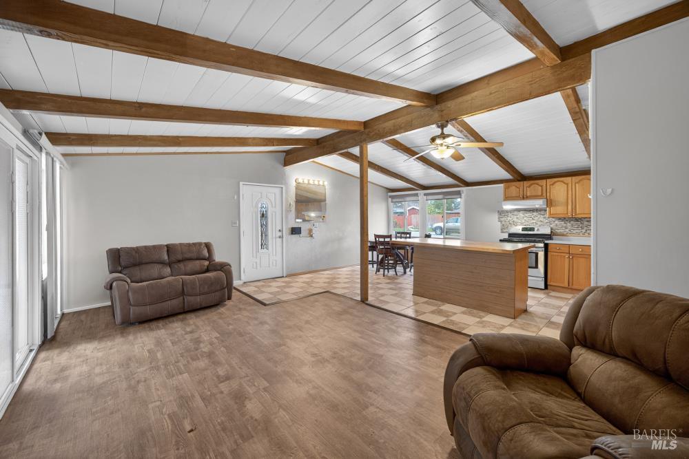 423 Gardiner Way Rio Vista, CA 94571 - Photo 10 of 38