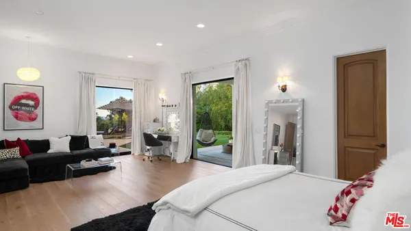 $60,000 | 6110 Merritt Drive, Malibu, CA 90265