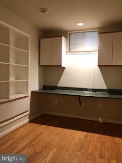 15601 Peach Orchard Road Silver Spring, MD 20905 - Photo 12 of 30 Library/Study