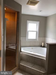 15601 Peach Orchard Road Silver Spring, MD 20905 - Photo 18 of 30 Bath (Master)