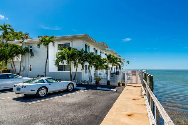 $525,000 | 1215 97th Street, Unit 2, Marathon, FL 33050