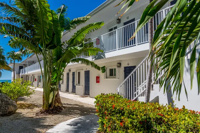 $525,000 | 1215 97th Street, Unit 2, Marathon, FL 33050