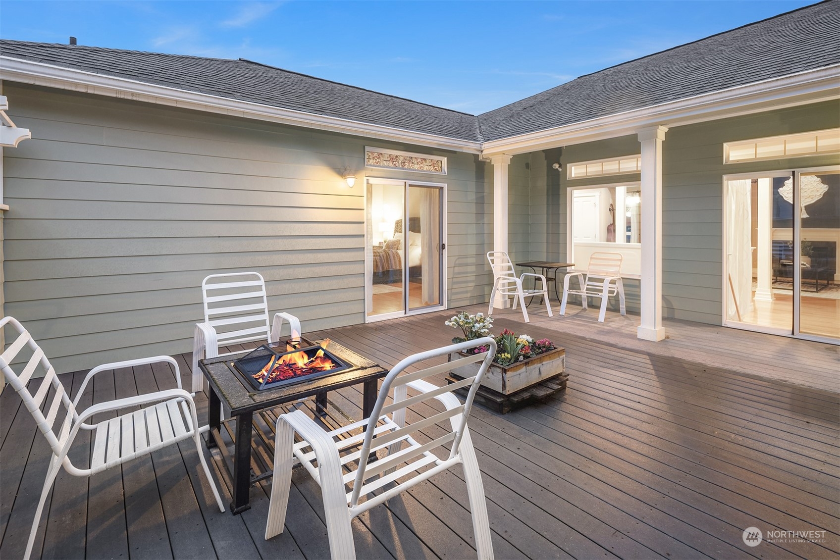 2202 19th Street Anacortes, WA 98221 - Photo 30 of 33 a outdoor space with furniture