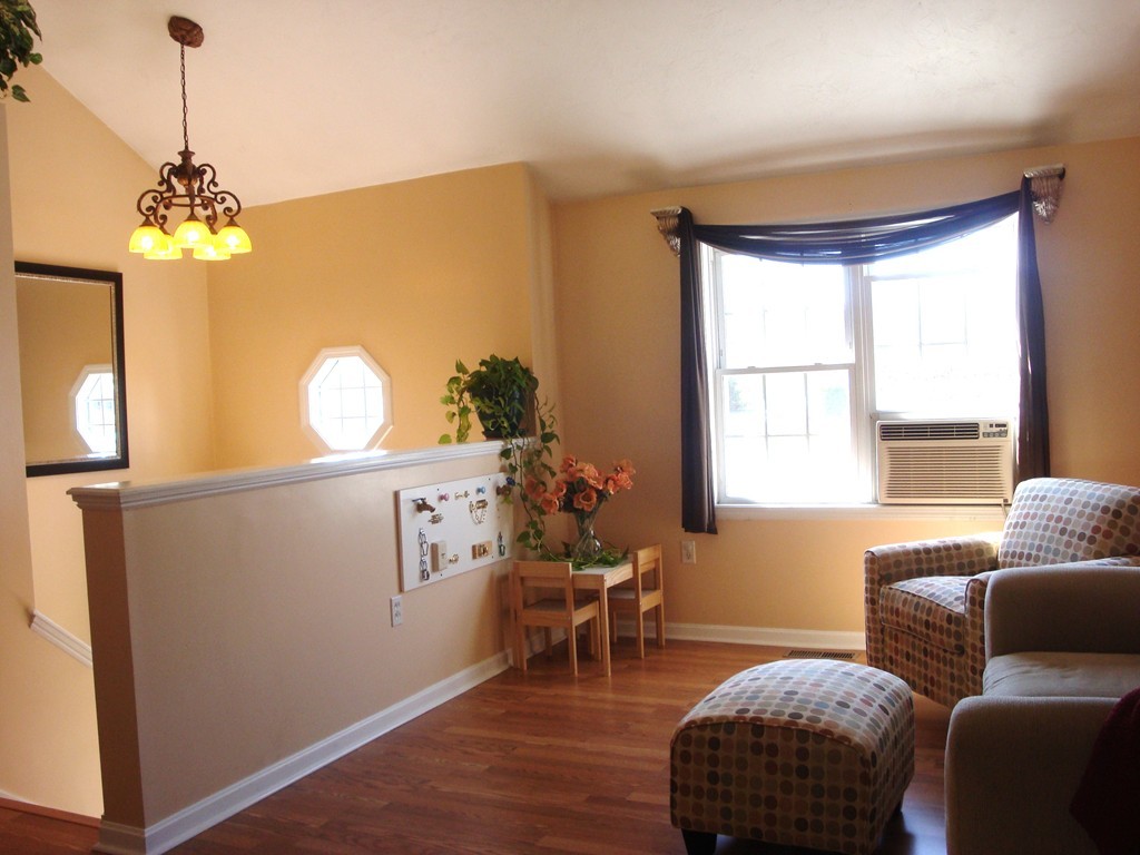 132 Morrison Road Taunton, MA 02718 - Photo 5 of 23