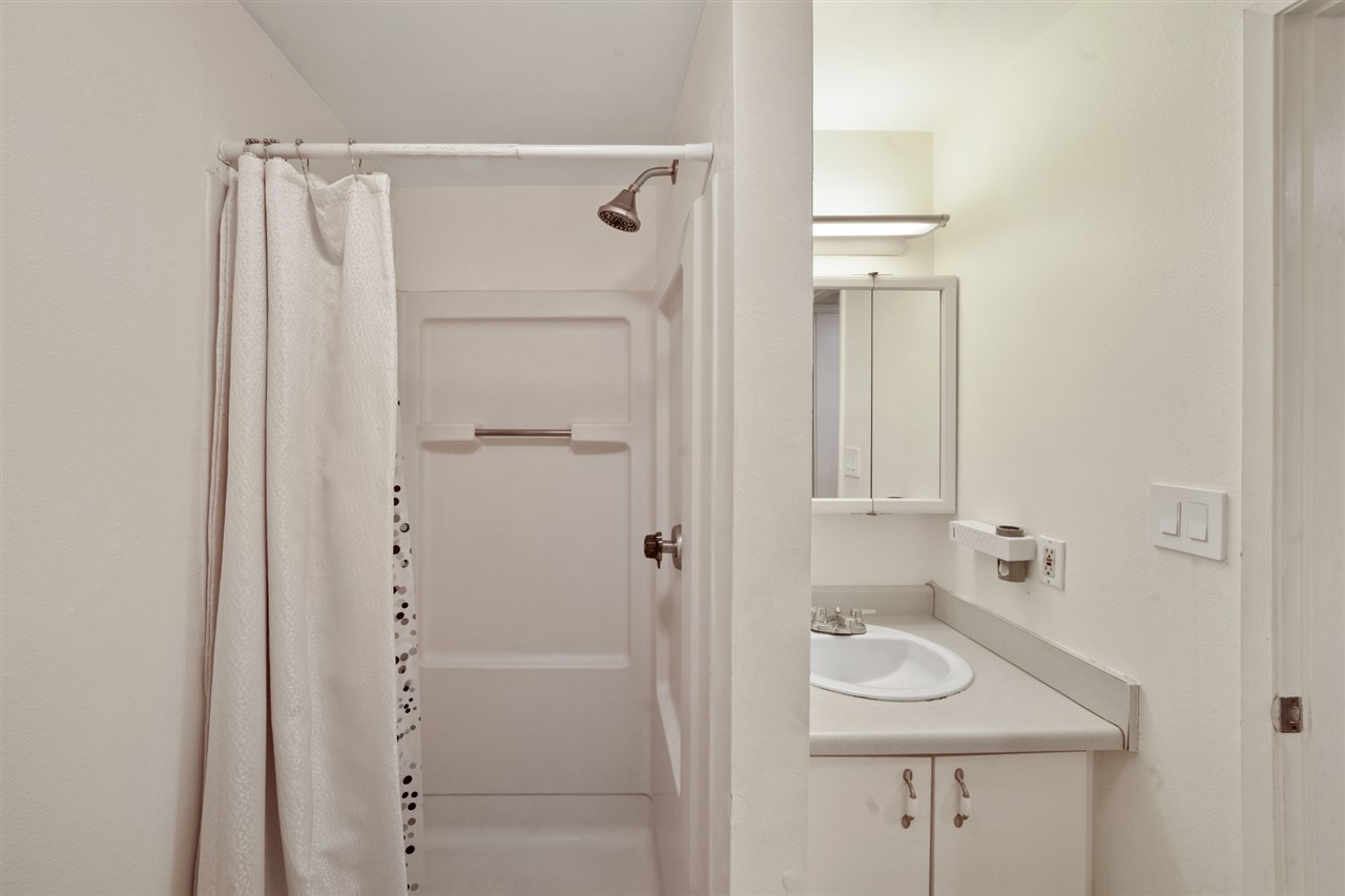 2747 South Kihei Road, Unit C005 Kihei, HI 96753 - Photo 11 of 29 a bathroom with a sink and shower